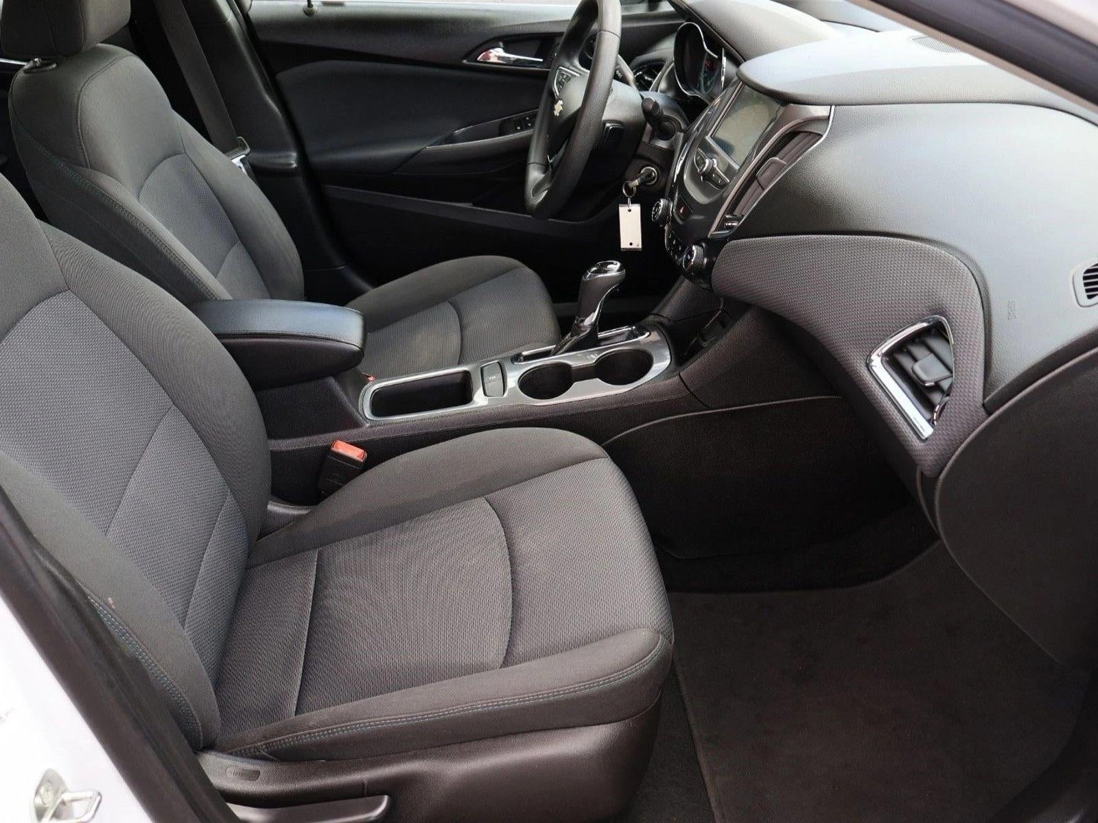 2018 Chevrolet Cruze Hatchback LT (Automatic)
