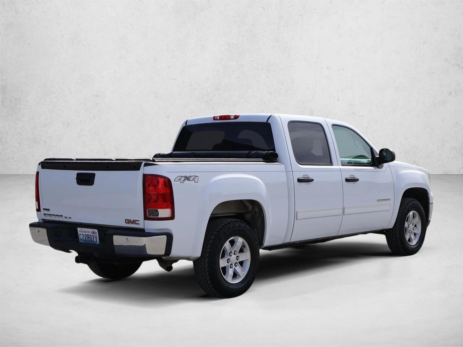 2012 GMC Sierra 1500 Crew Cab Short Box 4-Wheel Drive SLE