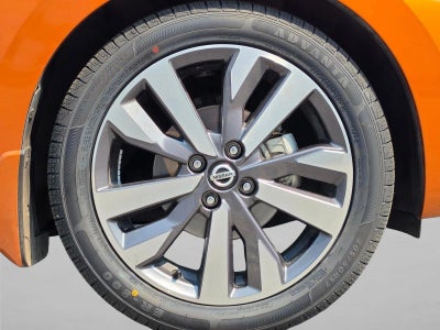 2020 Nissan Versa SR CVT
