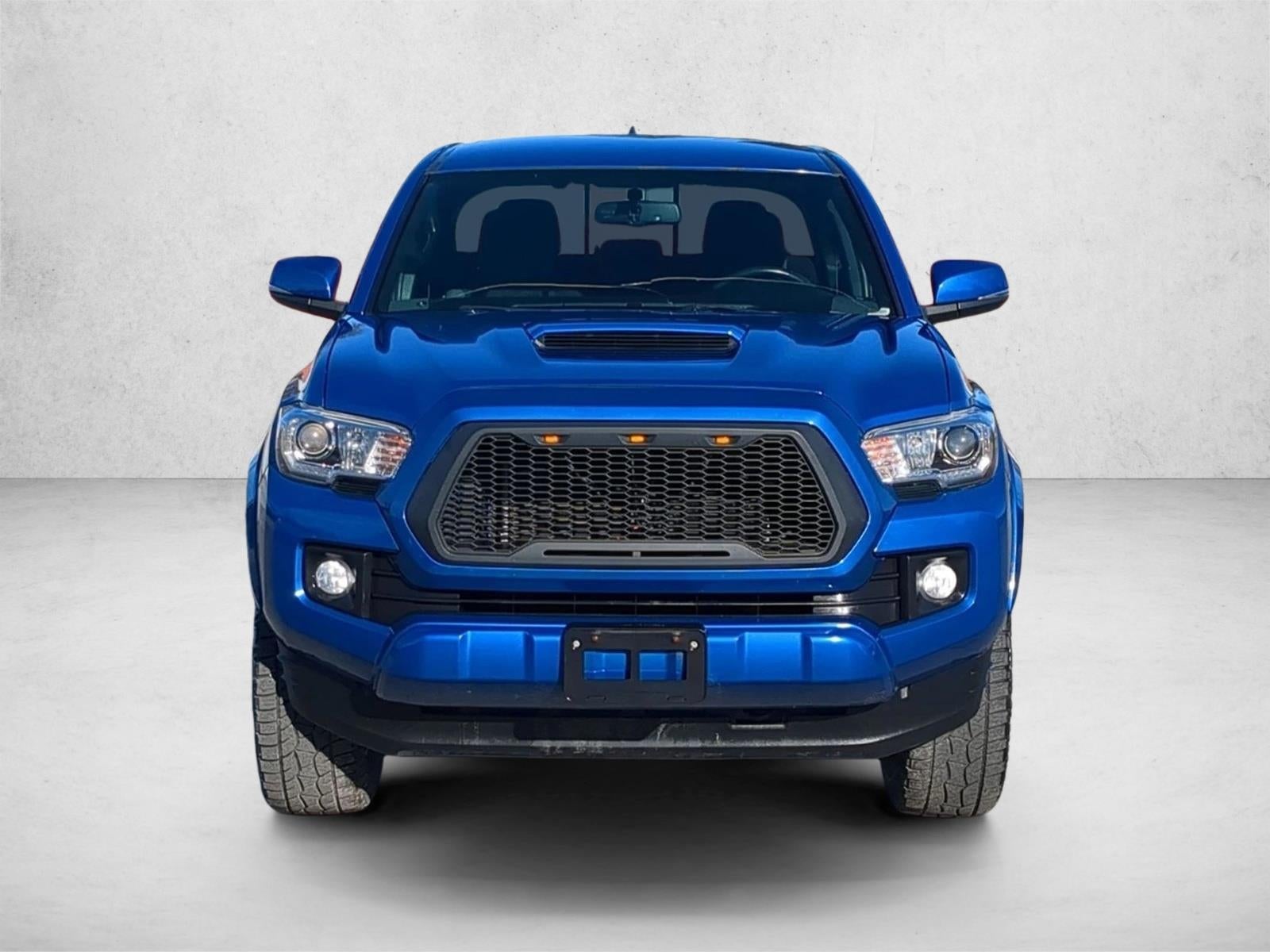 2017 Toyota Tacoma TRD Sport Double Cab 5' Bed V6 4x4 AT (Natl)