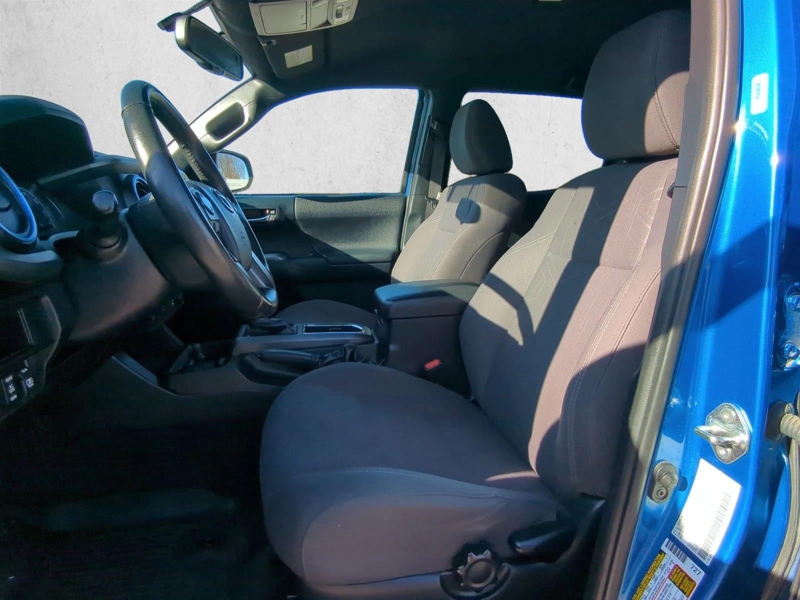 2017 Toyota Tacoma TRD Sport Double Cab 5' Bed V6 4x4 AT (Natl)