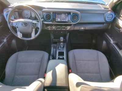 2017 Toyota Tacoma TRD Sport Double Cab 5' Bed V6 4x4 AT (Natl)