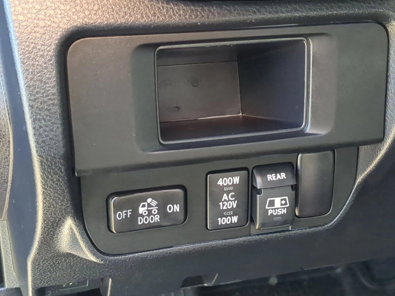 2017 Toyota Tacoma TRD Sport Double Cab 5' Bed V6 4x4 AT (Natl)