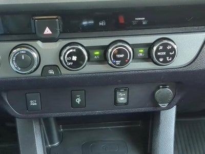 2017 Toyota Tacoma TRD Sport Double Cab 5' Bed V6 4x4 AT (Natl)