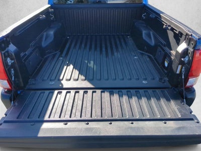 2017 Toyota Tacoma TRD Sport Double Cab 5' Bed V6 4x4 AT (Natl)