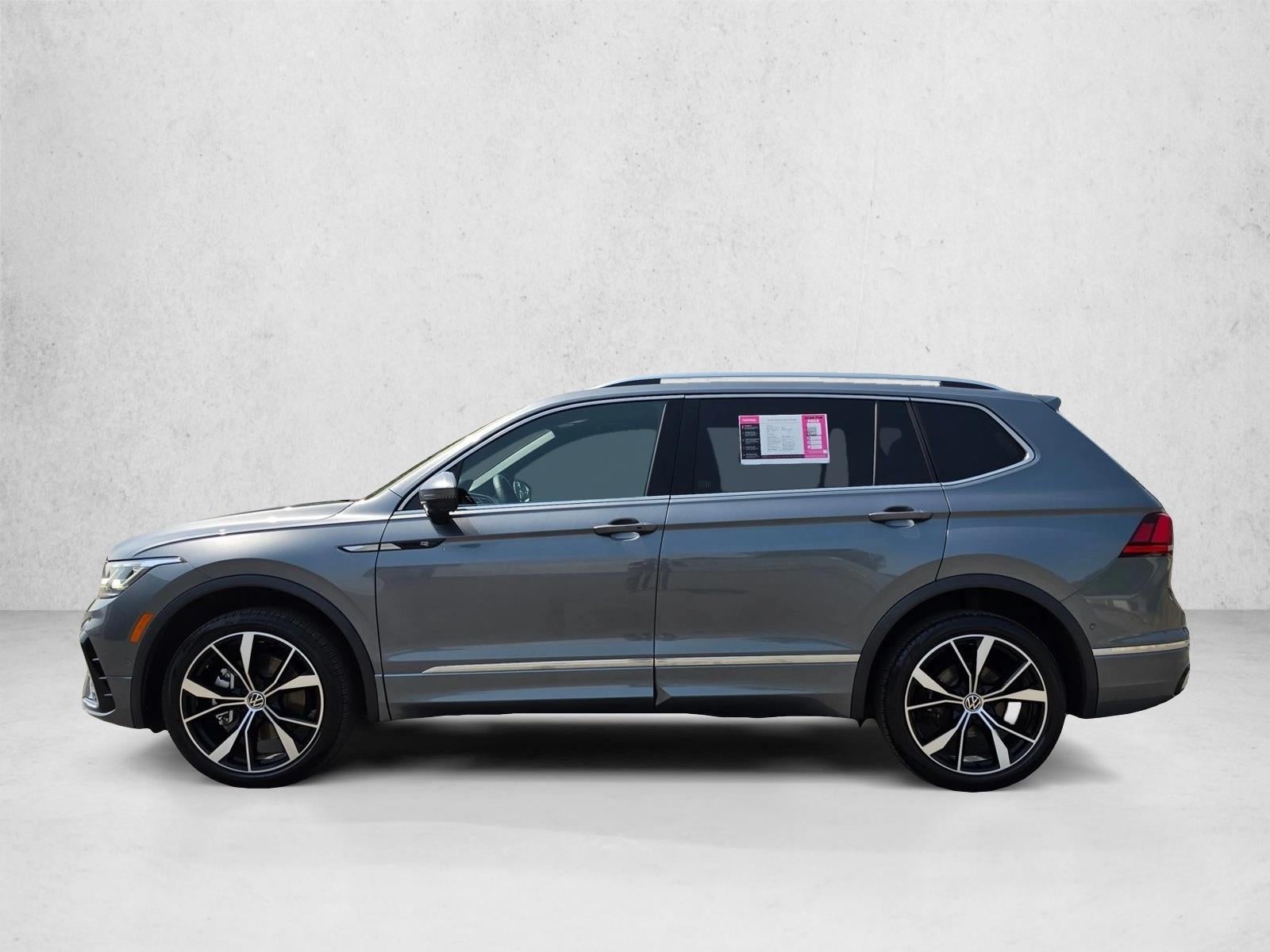 2022 Volkswagen Tiguan 2.0T SEL R-Line 4MOTION