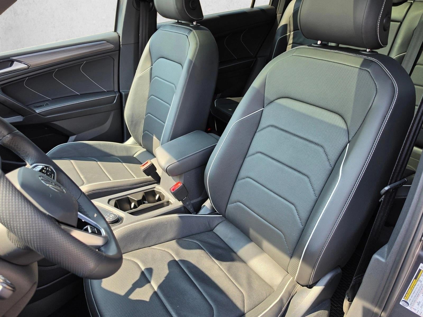 2022 Volkswagen Tiguan 2.0T SEL R-Line 4MOTION