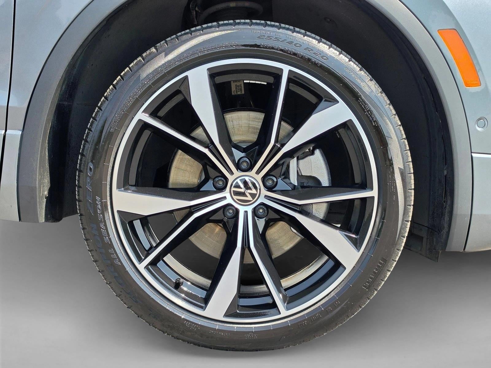 2022 Volkswagen Tiguan 2.0T SEL R-Line 4MOTION