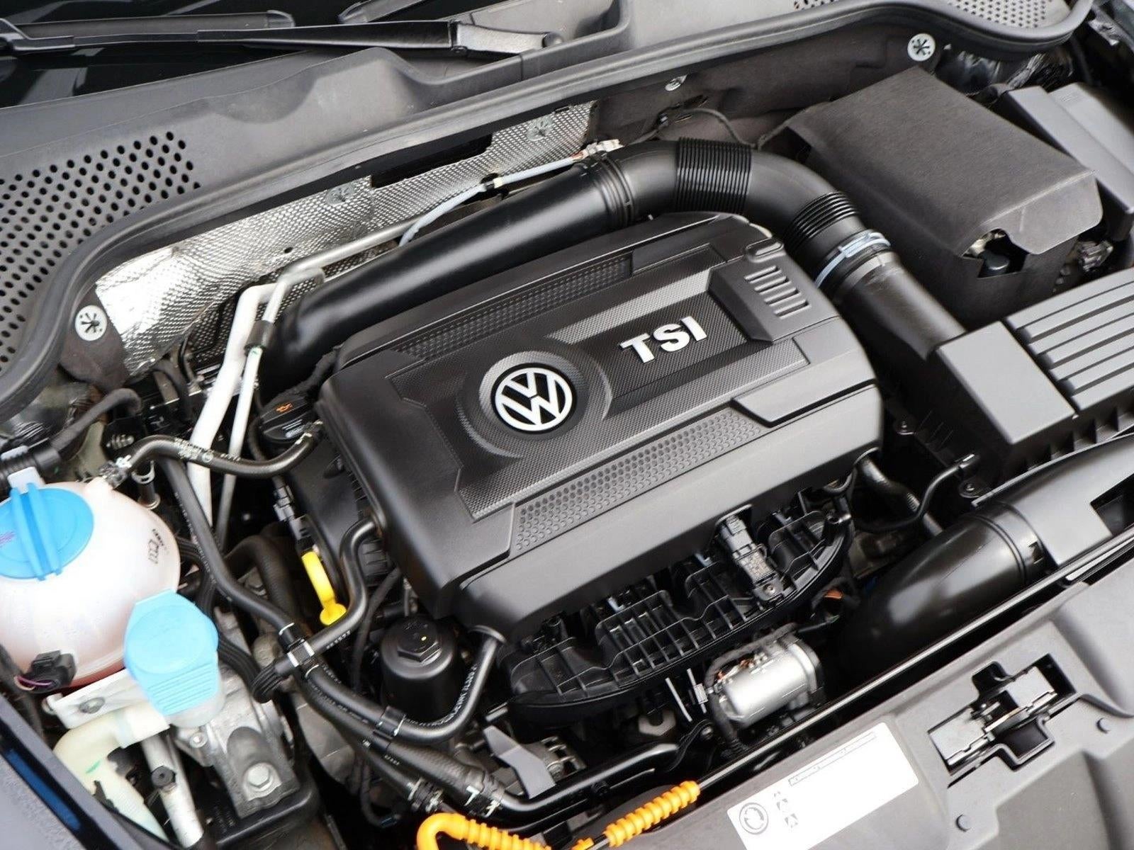 2013 Volkswagen Beetle Convertible 2dr DSG 2.0T