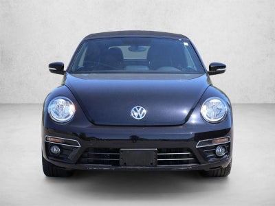2013 Volkswagen Beetle Convertible 2dr DSG 2.0T