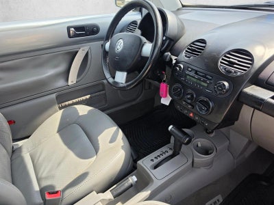 2002 Volkswagen New Beetle GLX