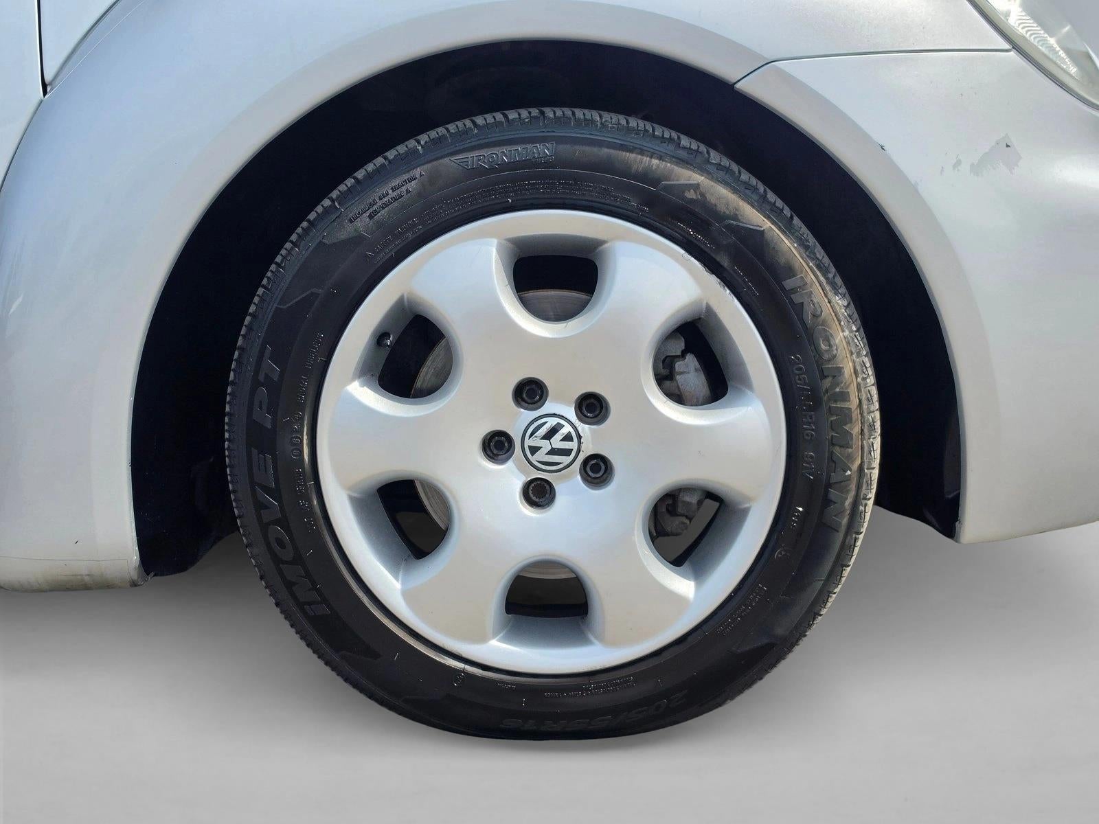 2002 Volkswagen New Beetle GLX