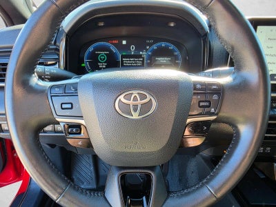 2025 Toyota Camry XSE AWD (Natl)
