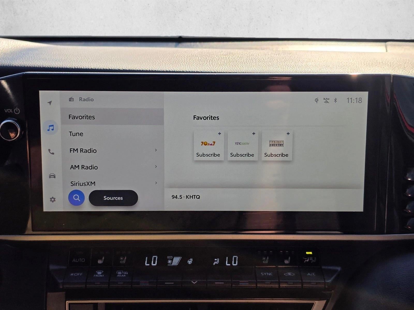 2025 Toyota Camry XSE AWD (Natl)