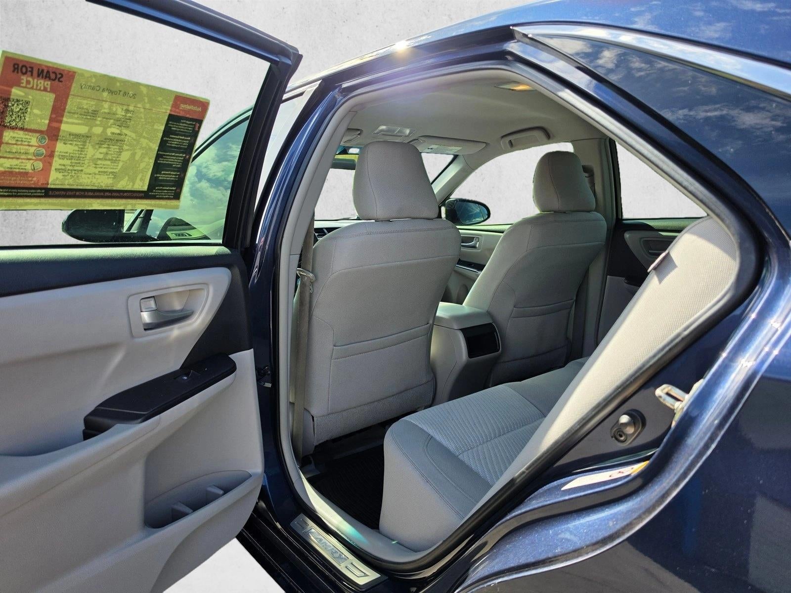 2016 Toyota Camry 4dr Sdn I4 Auto LE (Natl)