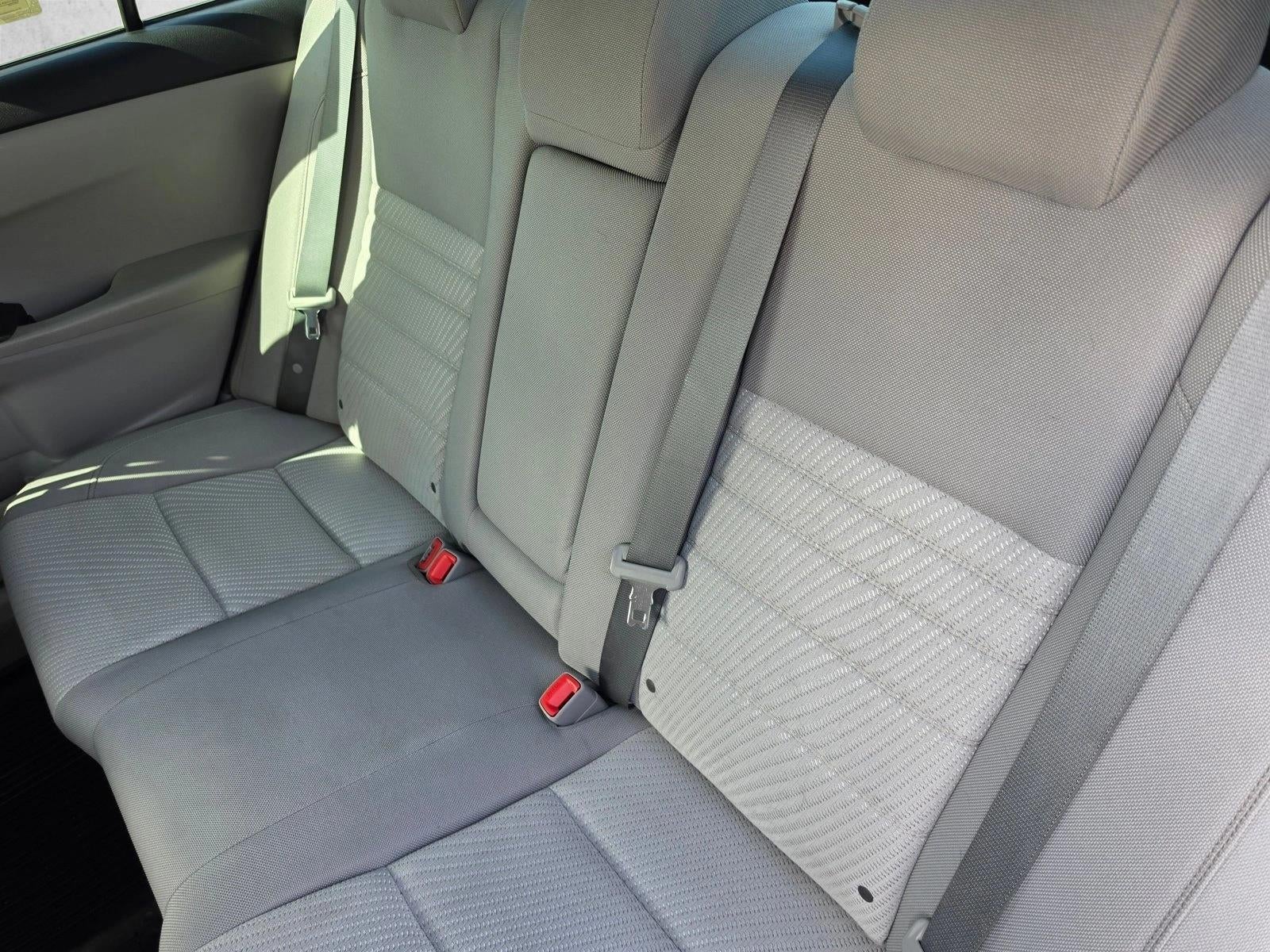 2016 Toyota Camry 4dr Sdn I4 Auto LE (Natl)