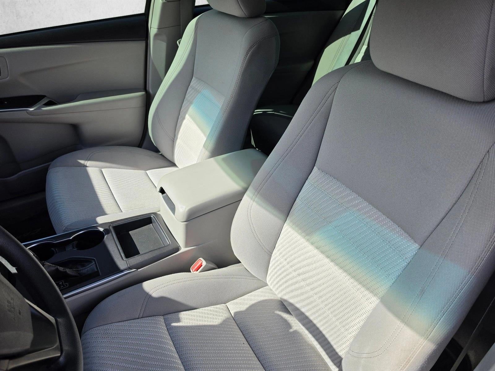 2016 Toyota Camry 4dr Sdn I4 Auto LE (Natl)