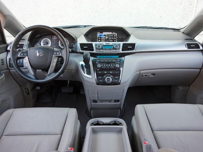 2011 Honda Odyssey EX-L with DVD Rear Entertainment System