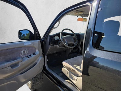 2004 Toyota Tacoma Base