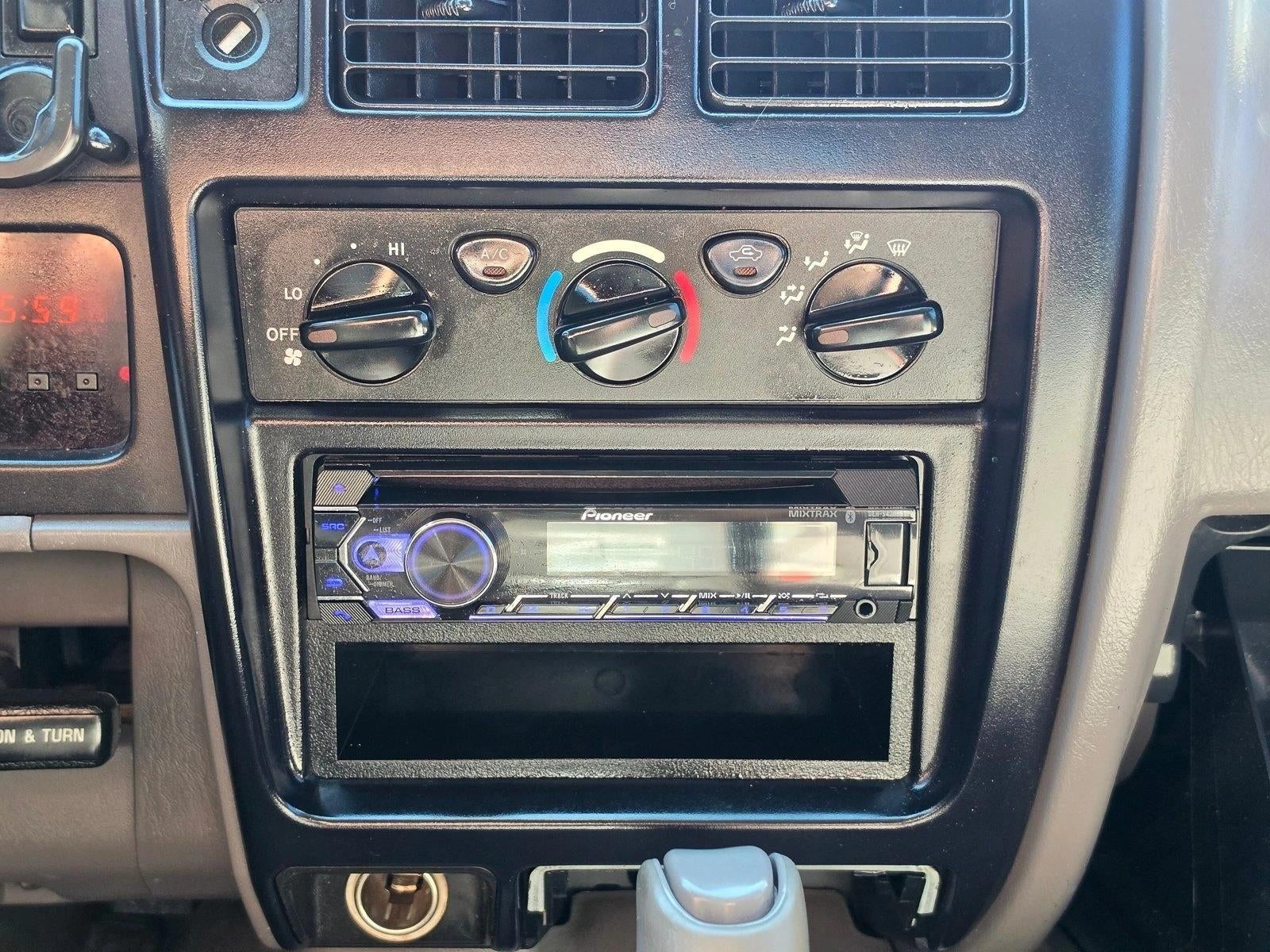 2004 Toyota Tacoma Base
