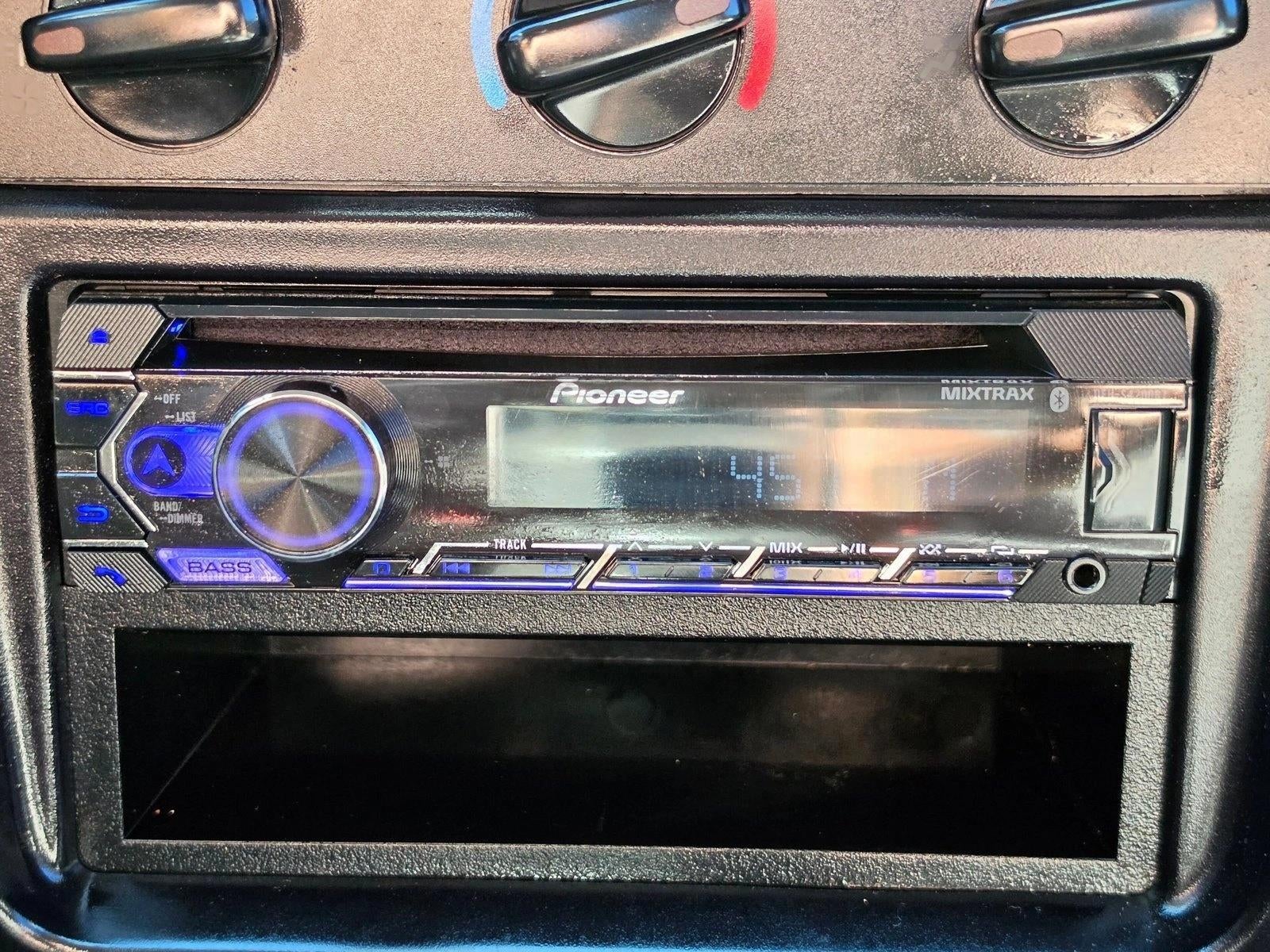 2004 Toyota Tacoma Base