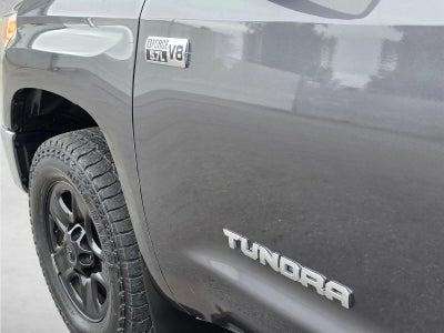 2016 Toyota Tundra 4WD Truck 4WD CrewMax Short Bed 5.7L FFV SR5 (SE)