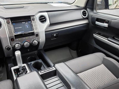 2016 Toyota Tundra 4WD Truck 4WD CrewMax Short Bed 5.7L FFV SR5 (SE)