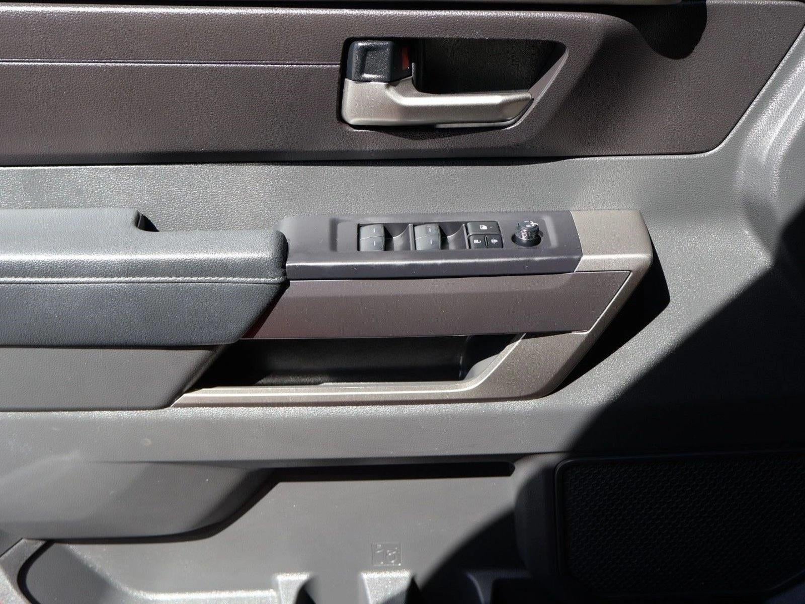 2024 Toyota Tundra 4WD 4WD SR5 CrewMax 6.5' Bed (Natl)