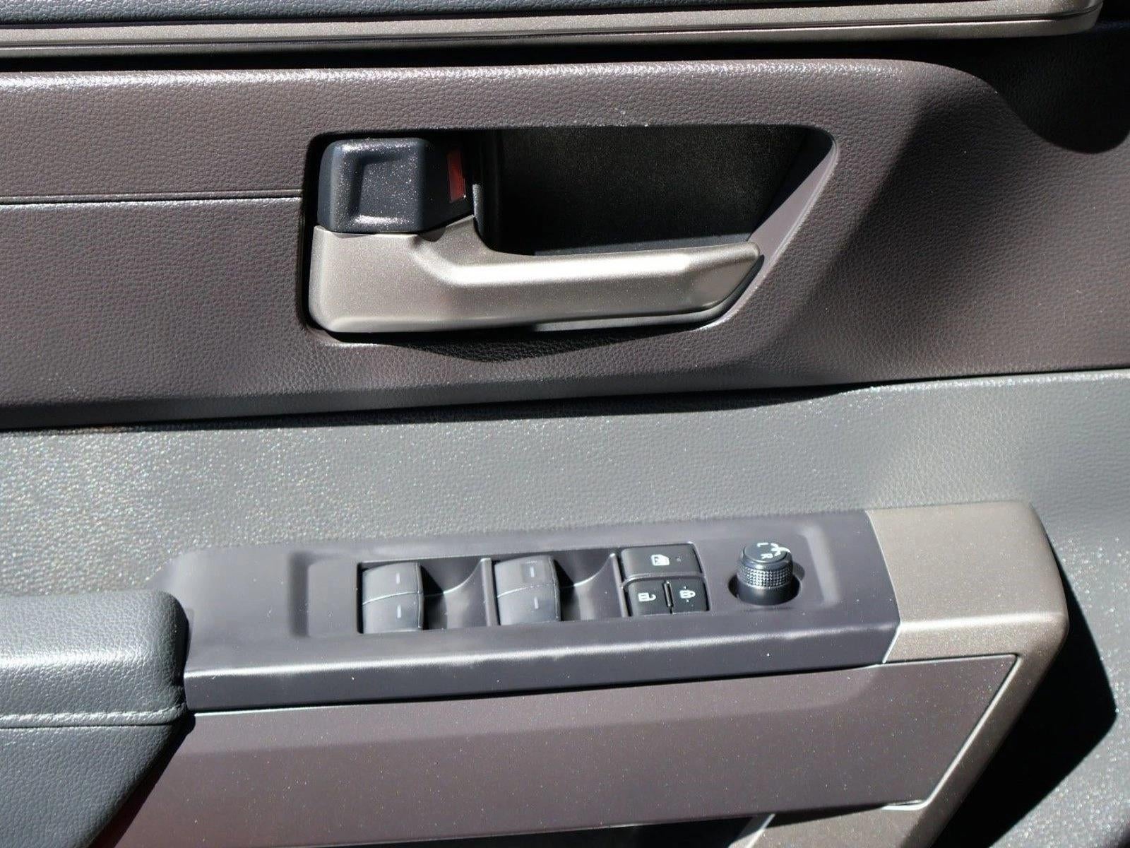 2024 Toyota Tundra 4WD 4WD SR5 CrewMax 6.5' Bed (Natl)