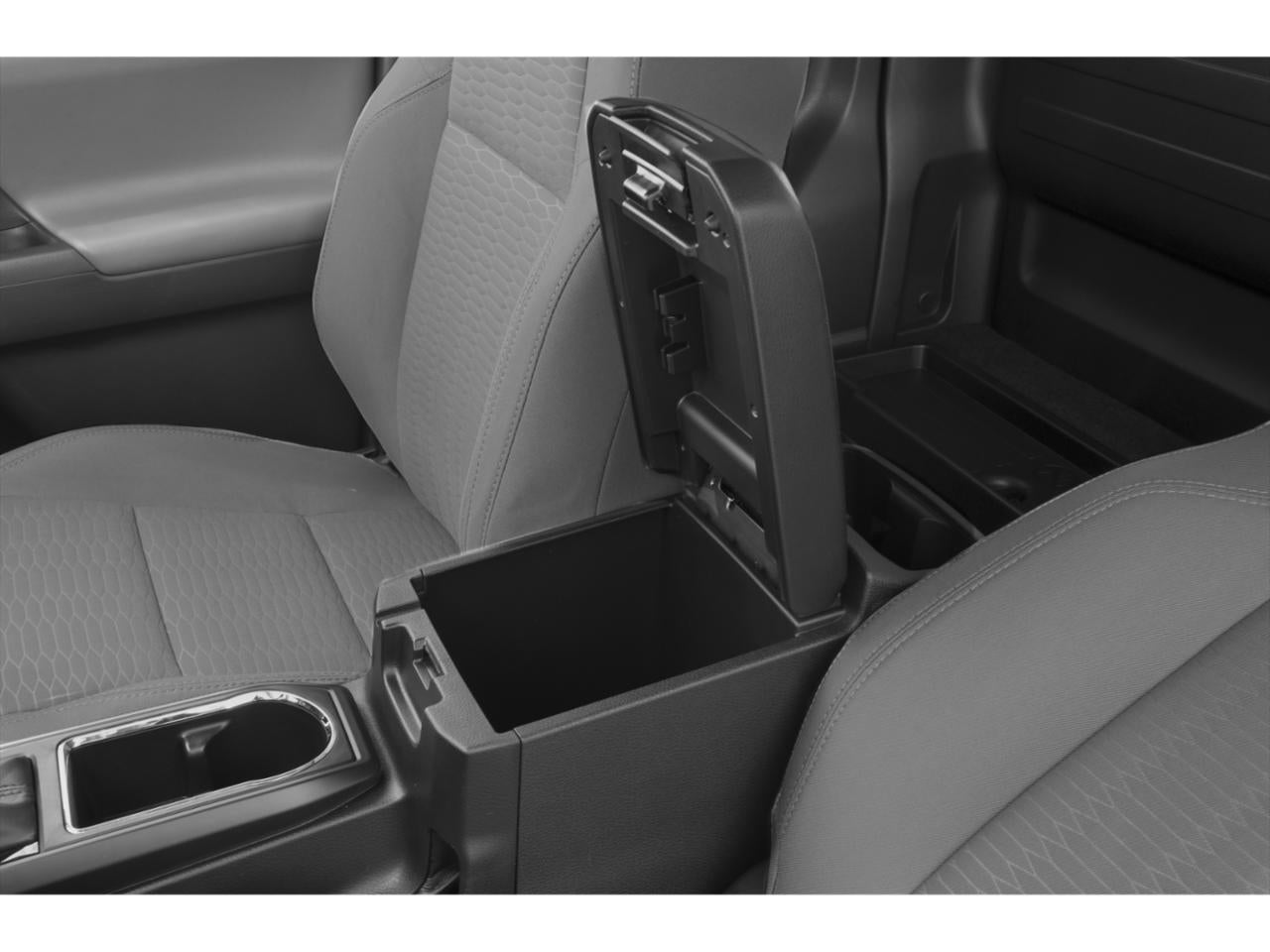 2019 Toyota Tacoma 4WD 4WD SR Access Cab 6' Bed V6 AT (Natl)
