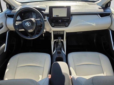 2024 Toyota Corolla Cross L 4WD (Natl)
