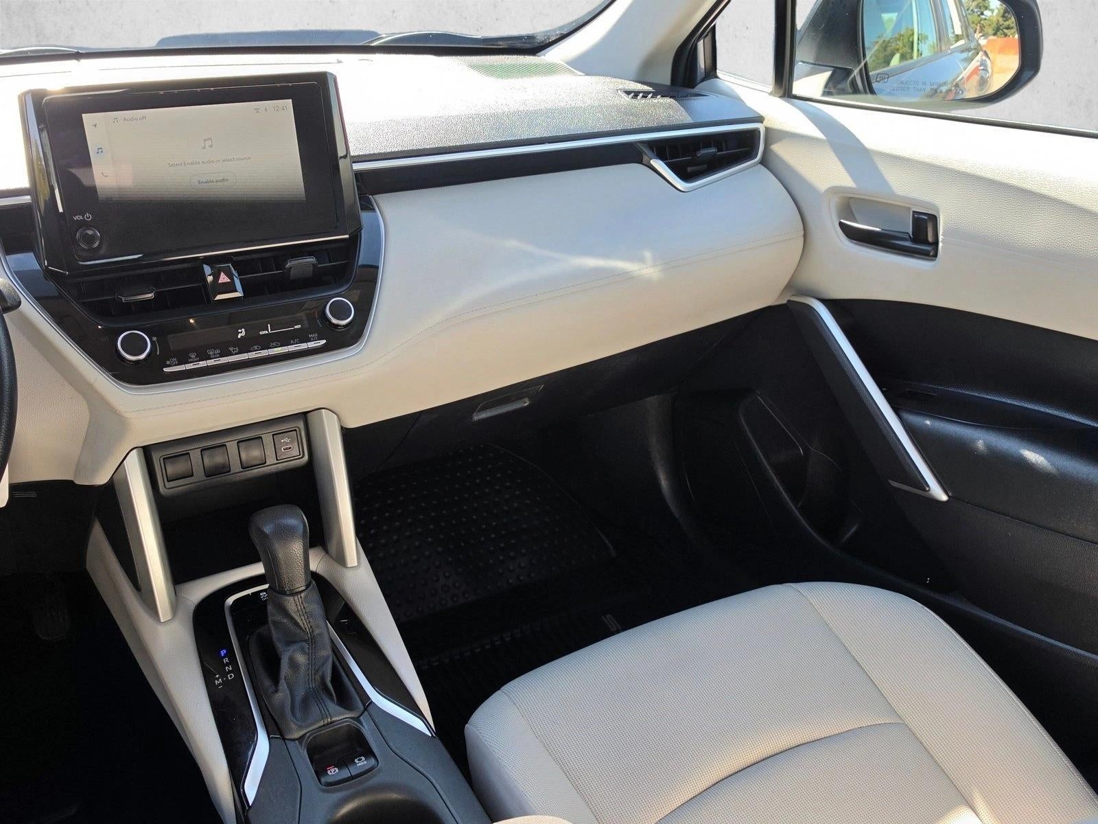 2024 Toyota Corolla Cross L 4WD (Natl)