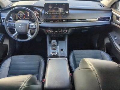 2023 Mitsubishi Outlander SE S-AWC