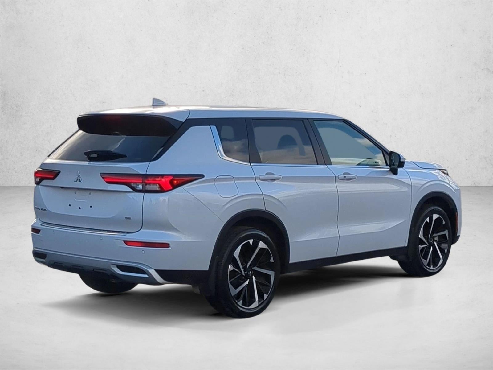 2023 Mitsubishi Outlander SE S-AWC