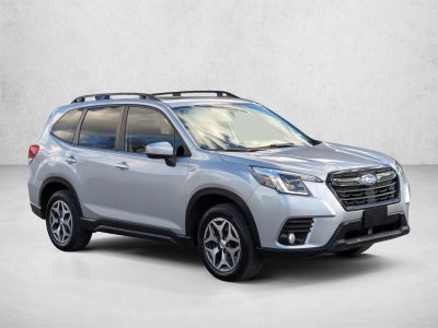 2023 Subaru Forester Premium CVT