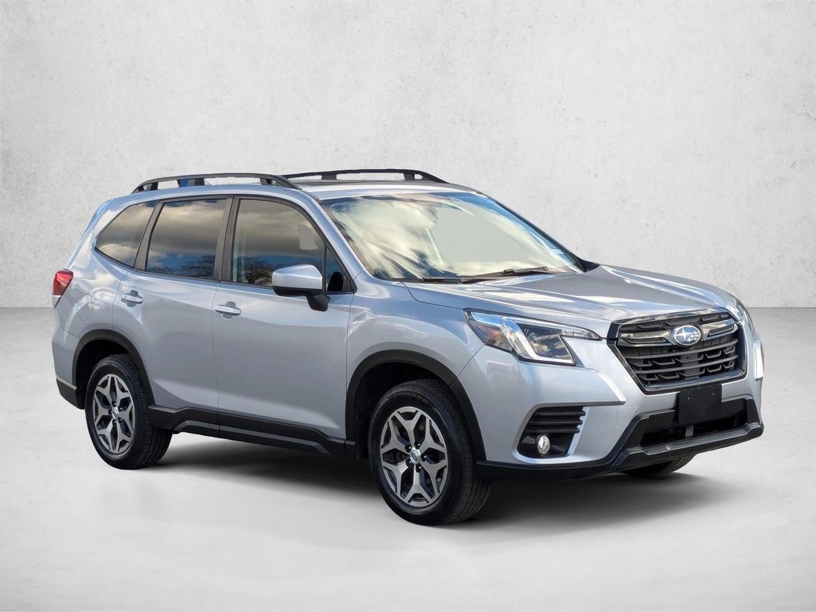 2023 Subaru Forester Premium CVT
