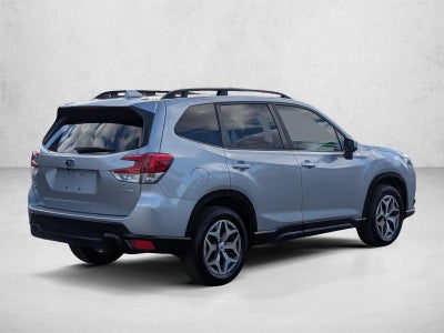 2023 Subaru Forester Premium CVT