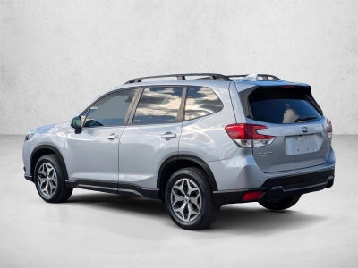 2023 Subaru Forester Premium CVT