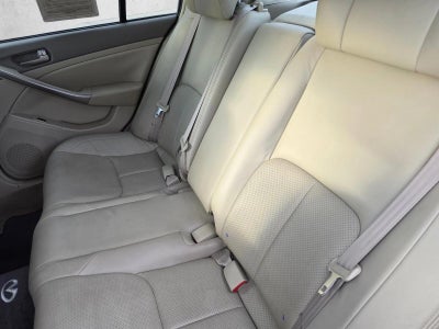 2004 INFINITI G35 Sedan w/Leather