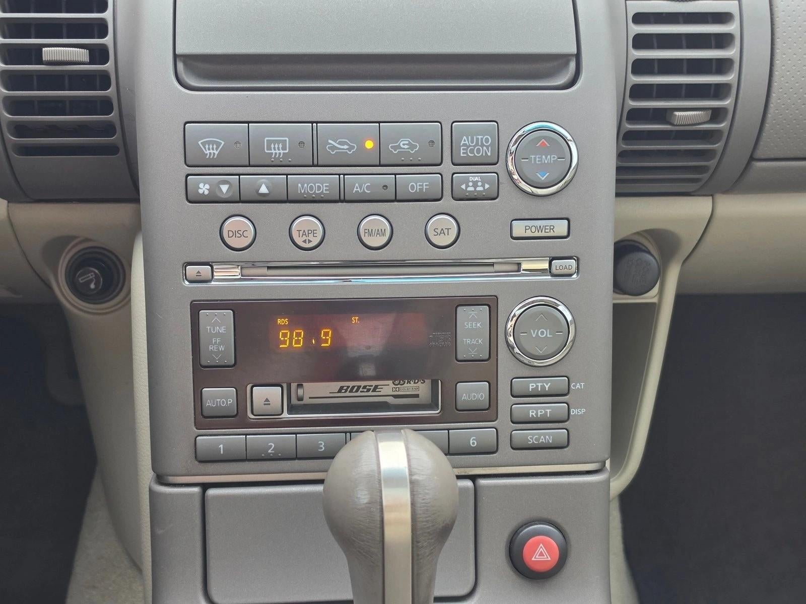 2004 INFINITI G35 Sedan w/Leather