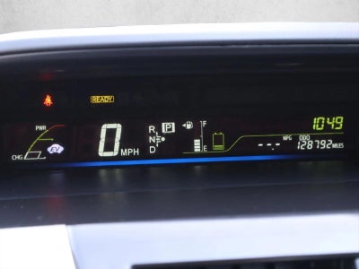 2012 Toyota Prius v 5dr Wgn Five (Natl)