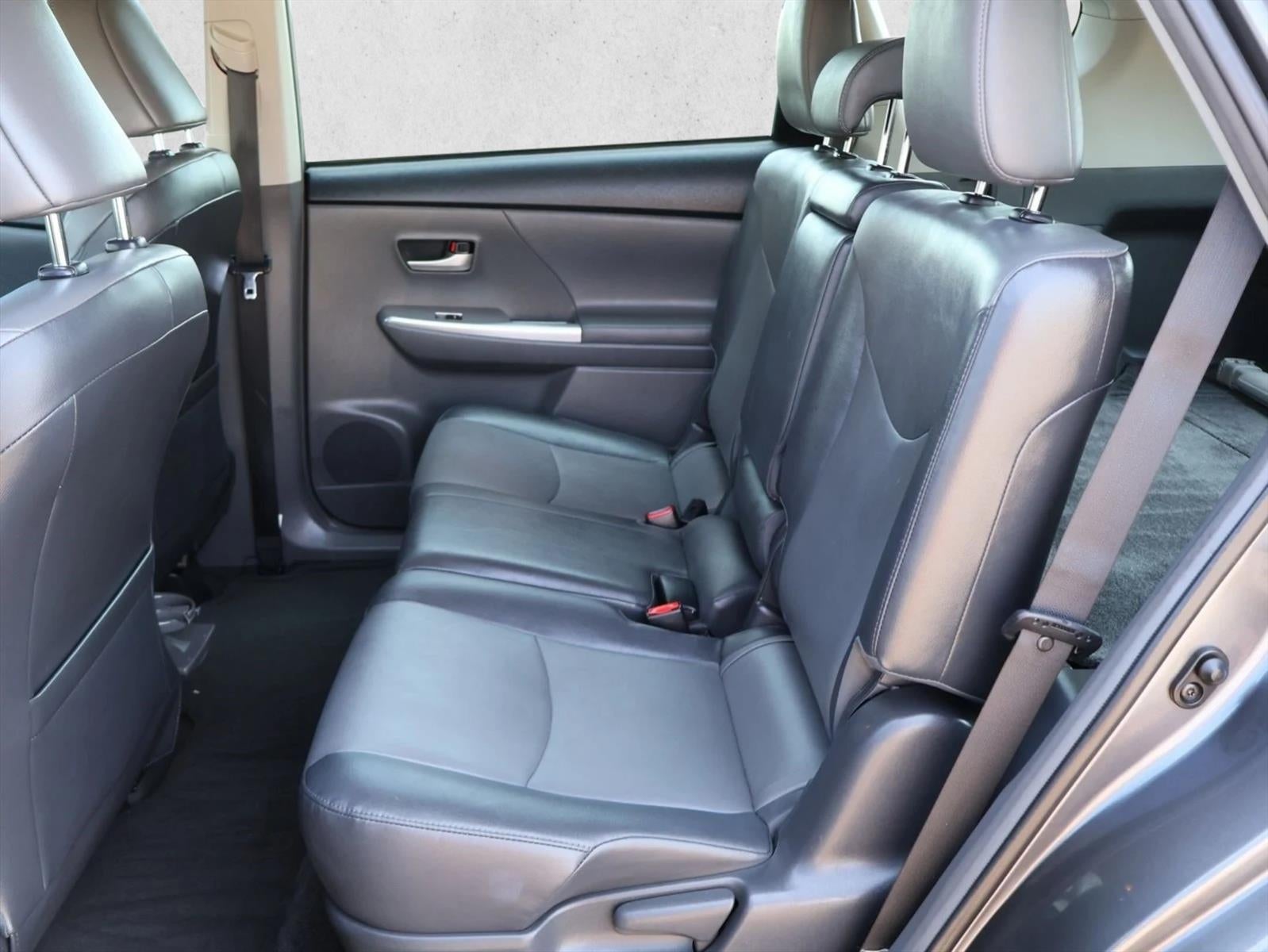 2012 Toyota Prius v 5dr Wgn Five (Natl)
