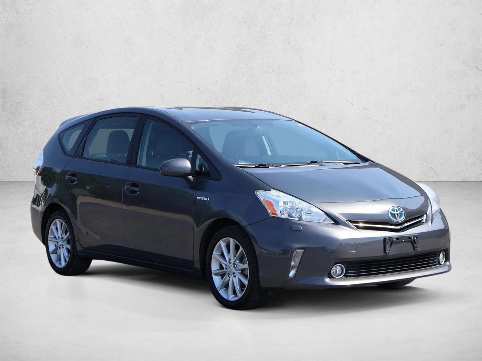 2012 Toyota Prius v 5dr Wgn Five (Natl)