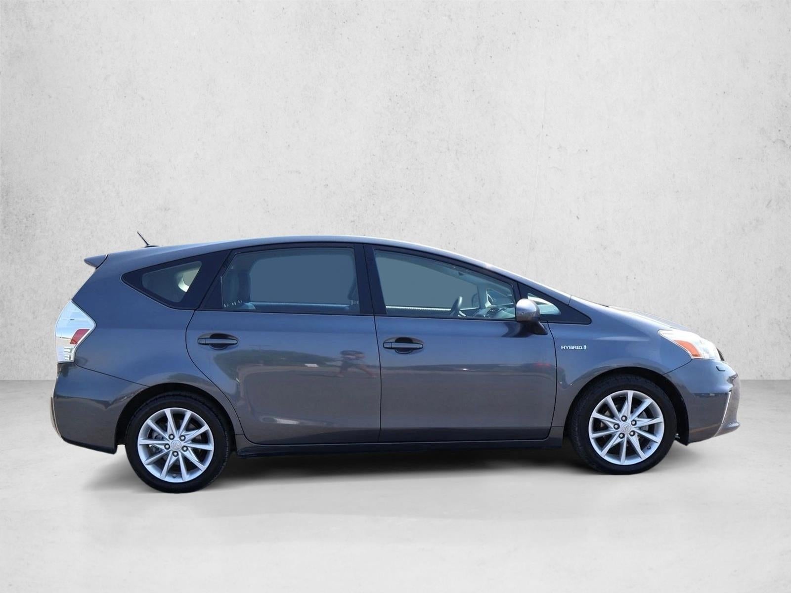2012 Toyota Prius v 5dr Wgn Five (Natl)