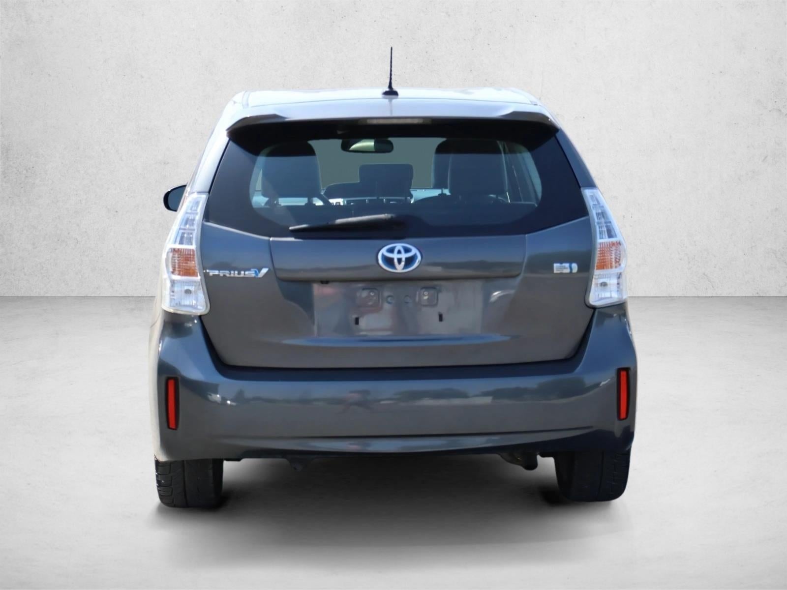 2012 Toyota Prius v 5dr Wgn Five (Natl)