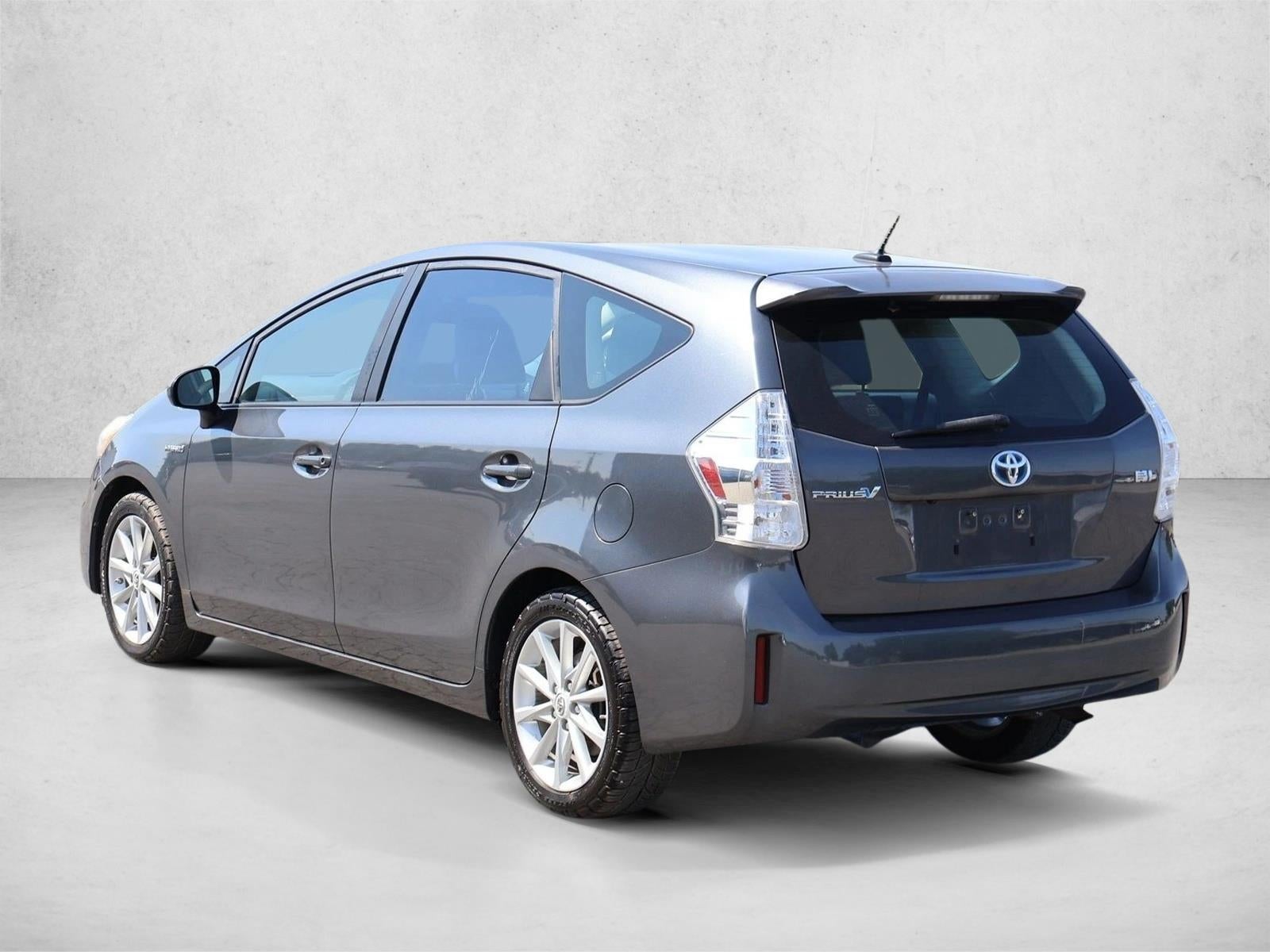 2012 Toyota Prius v 5dr Wgn Five (Natl)