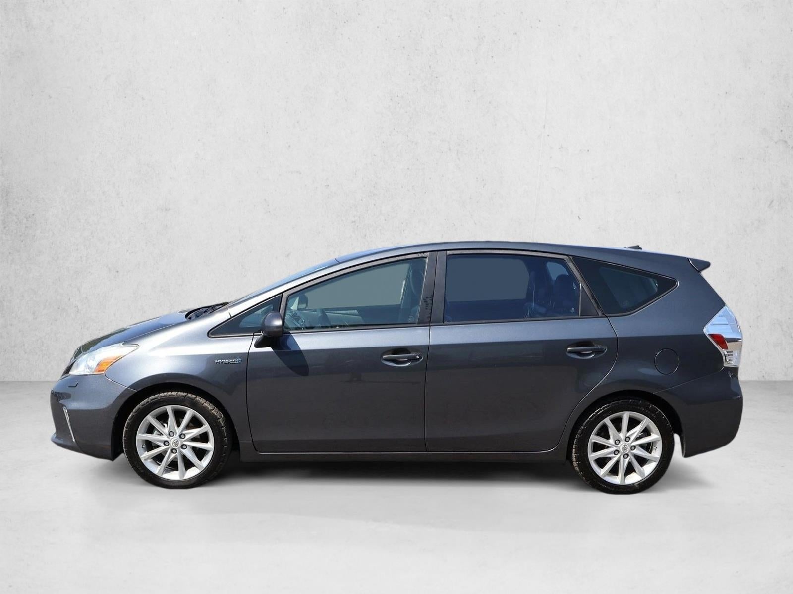 2012 Toyota Prius v 5dr Wgn Five (Natl)