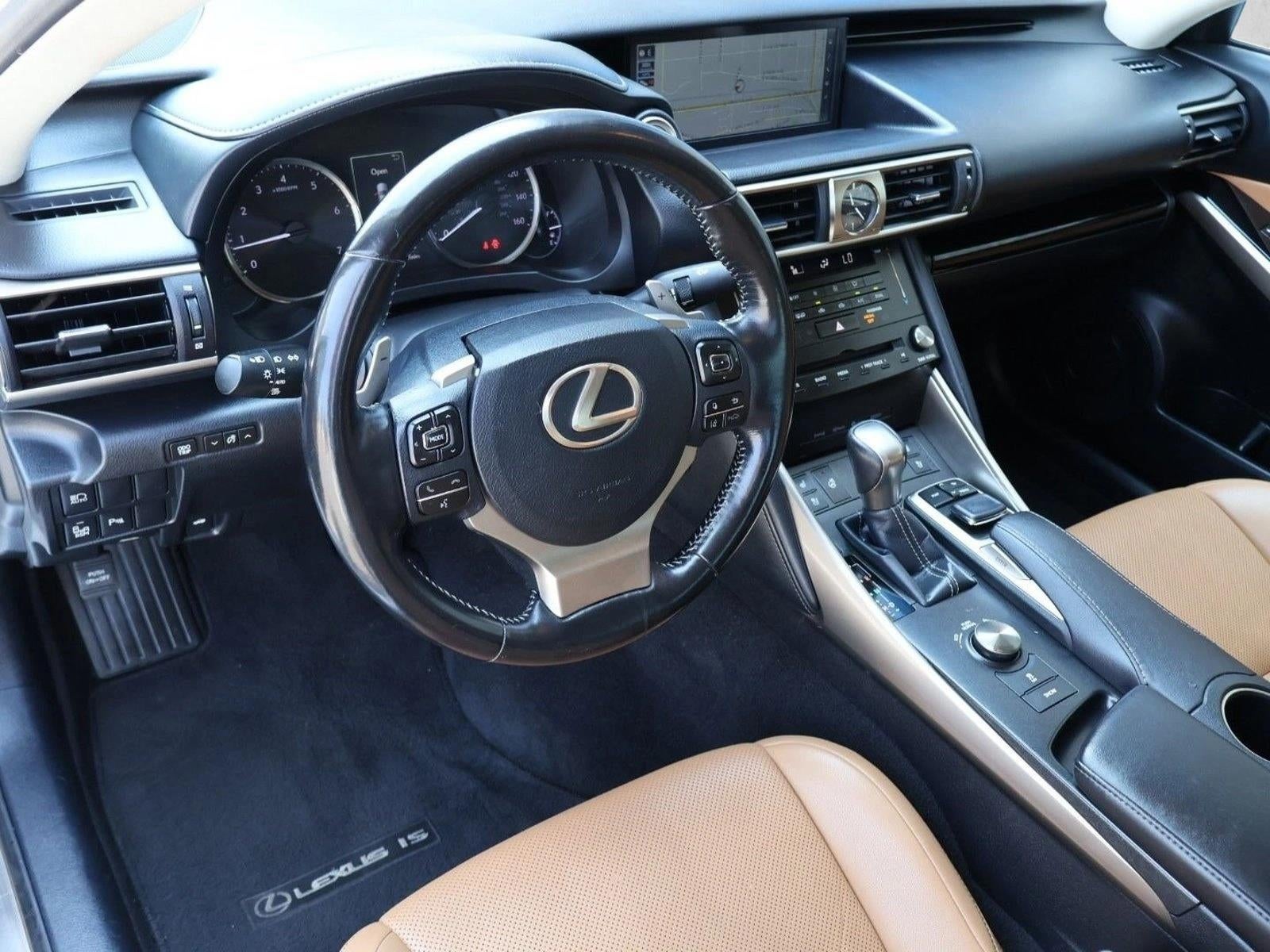 2018 Lexus IS 300 AWD