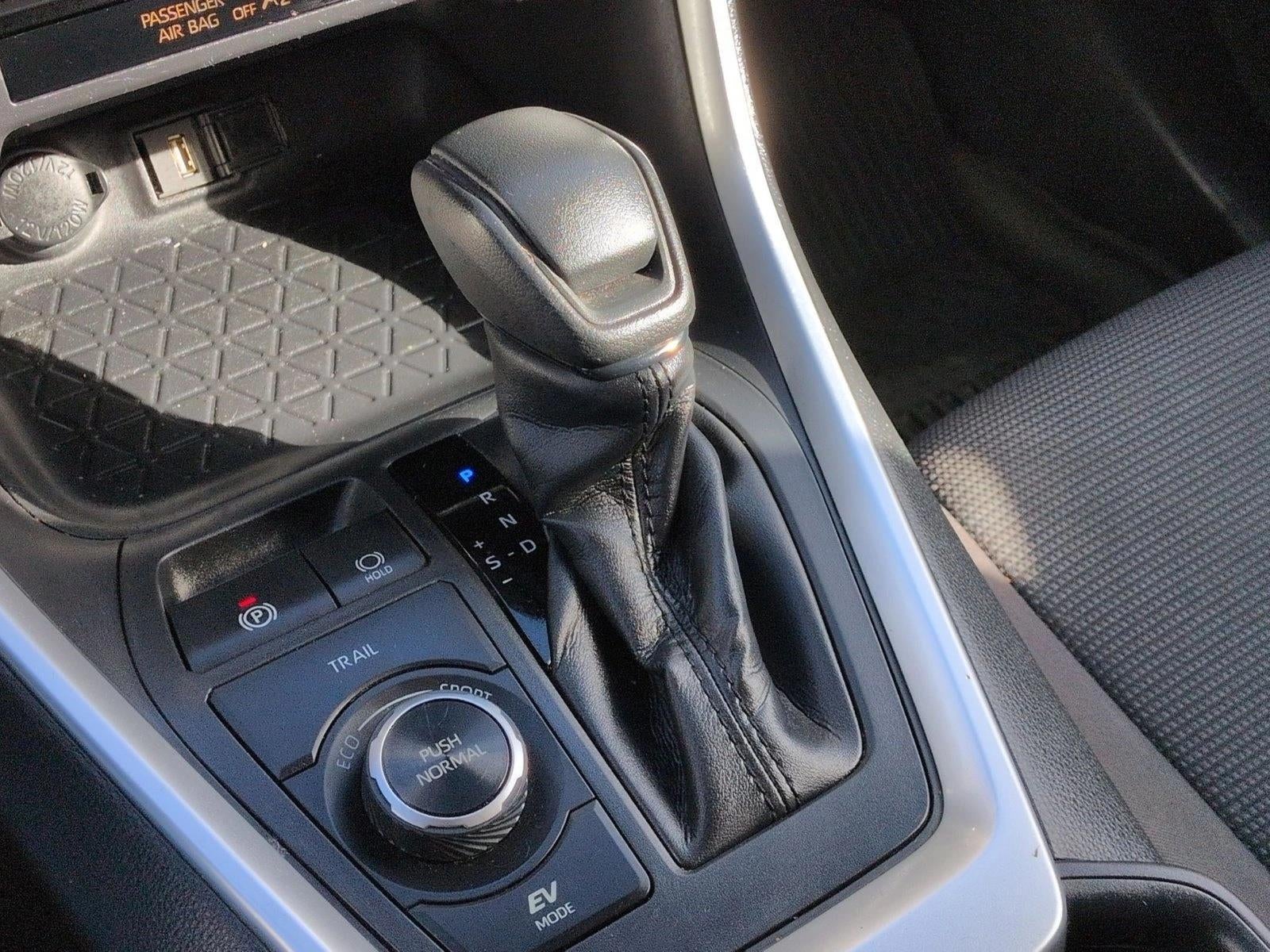 2022 Toyota RAV4 Hybrid LE AWD (Natl)