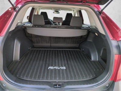 2022 Toyota RAV4 Hybrid LE AWD (Natl)